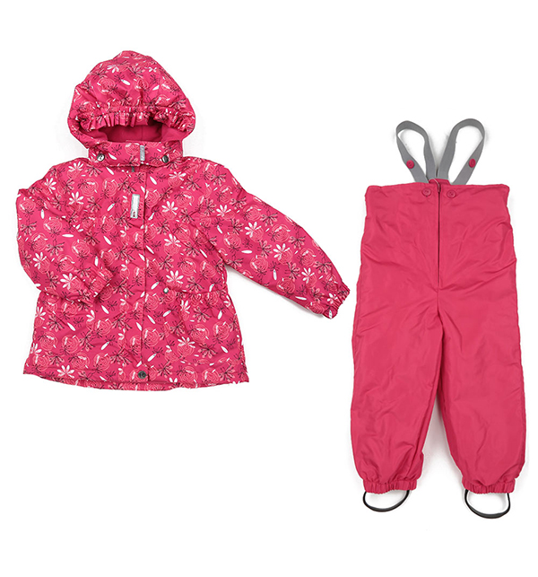 Идеальная верхняя одежда для детей от года до двух — комбинезон или куртка с полукомбинезоном