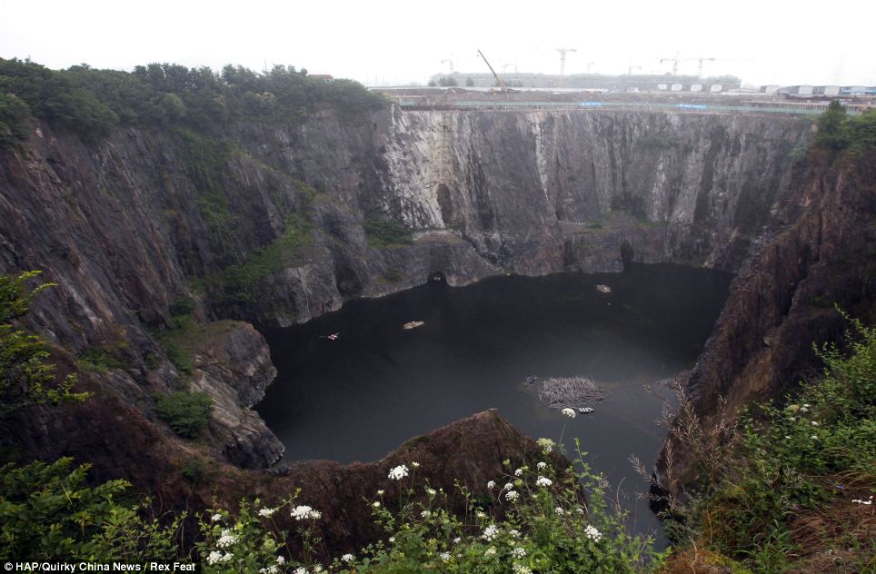 How the current abandoned quarry in Shanghai looks.