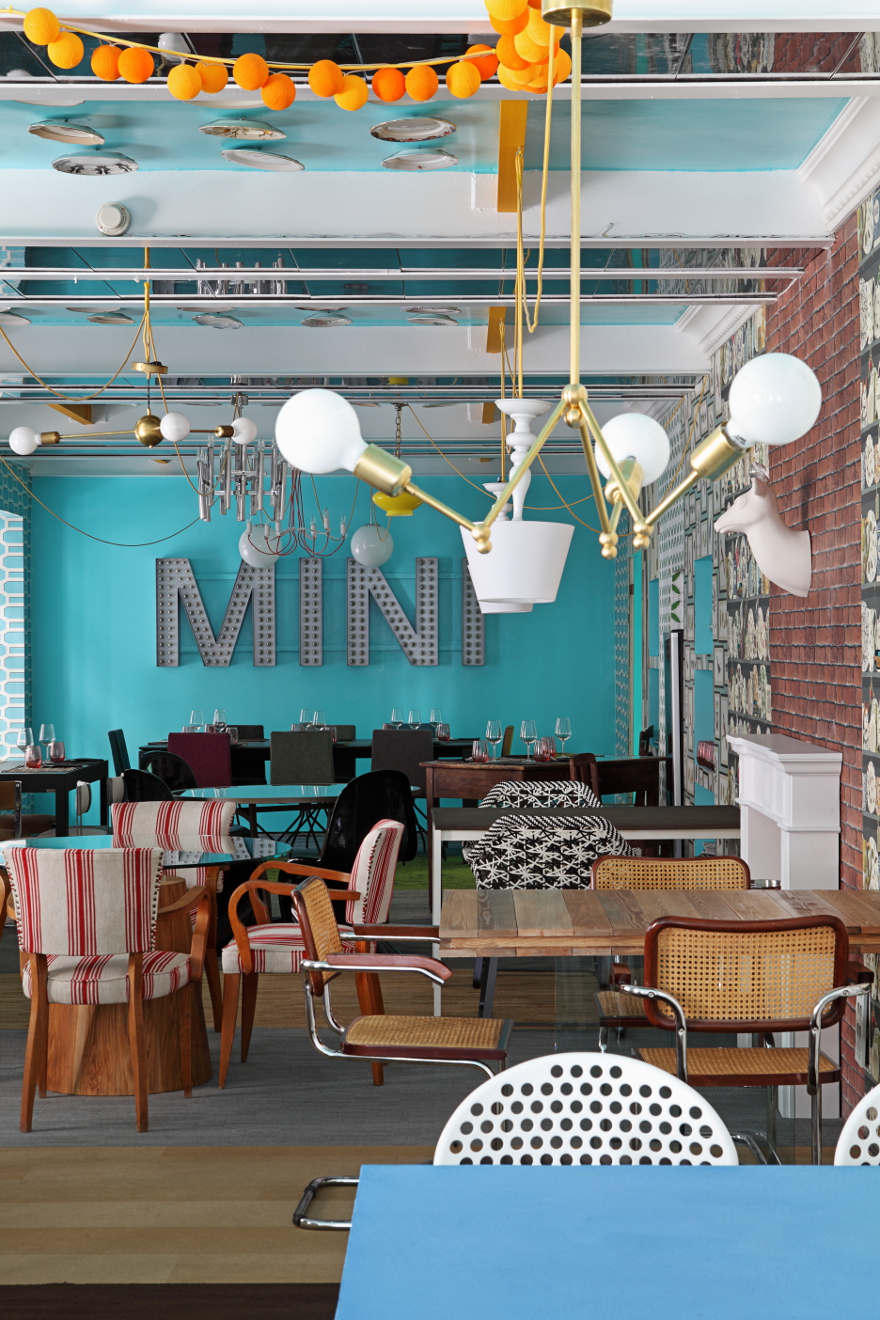 Креативный дизайн интерьера мини-кафе