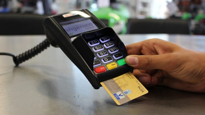 Как установить банковский POS-терминал для оплаты картами в магазине